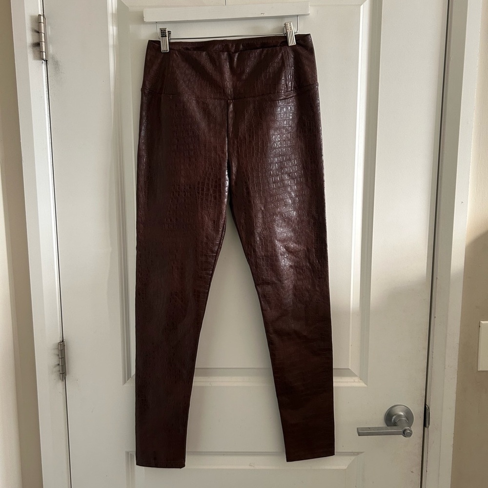 7 For All Mankind Crocodile Embossed Faux Leather Paneled Brown Leggings Size M